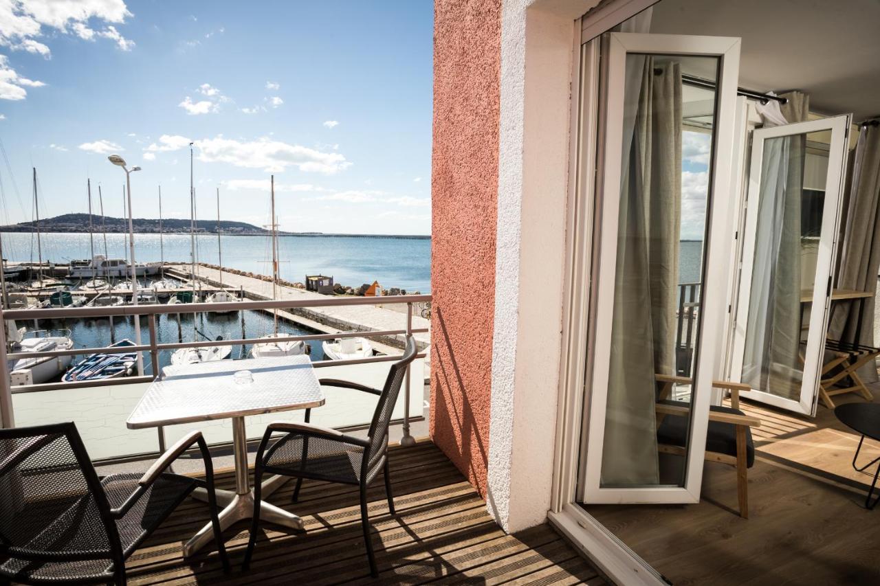A La Voile Blanche Hotel Бузиг Екстериор снимка