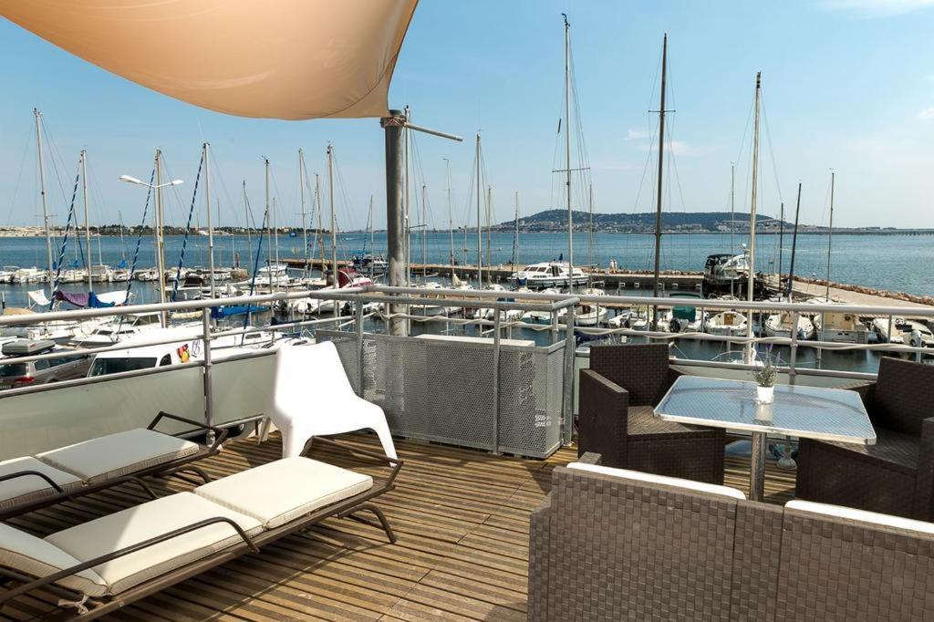 A La Voile Blanche Hotel Бузиг Екстериор снимка