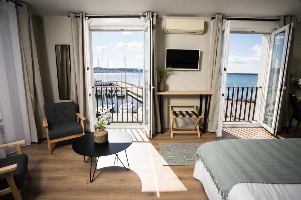 A La Voile Blanche Hotel Бузиг Екстериор снимка