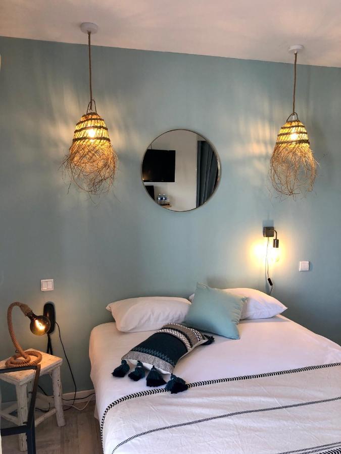 A La Voile Blanche Hotel Бузиг Екстериор снимка