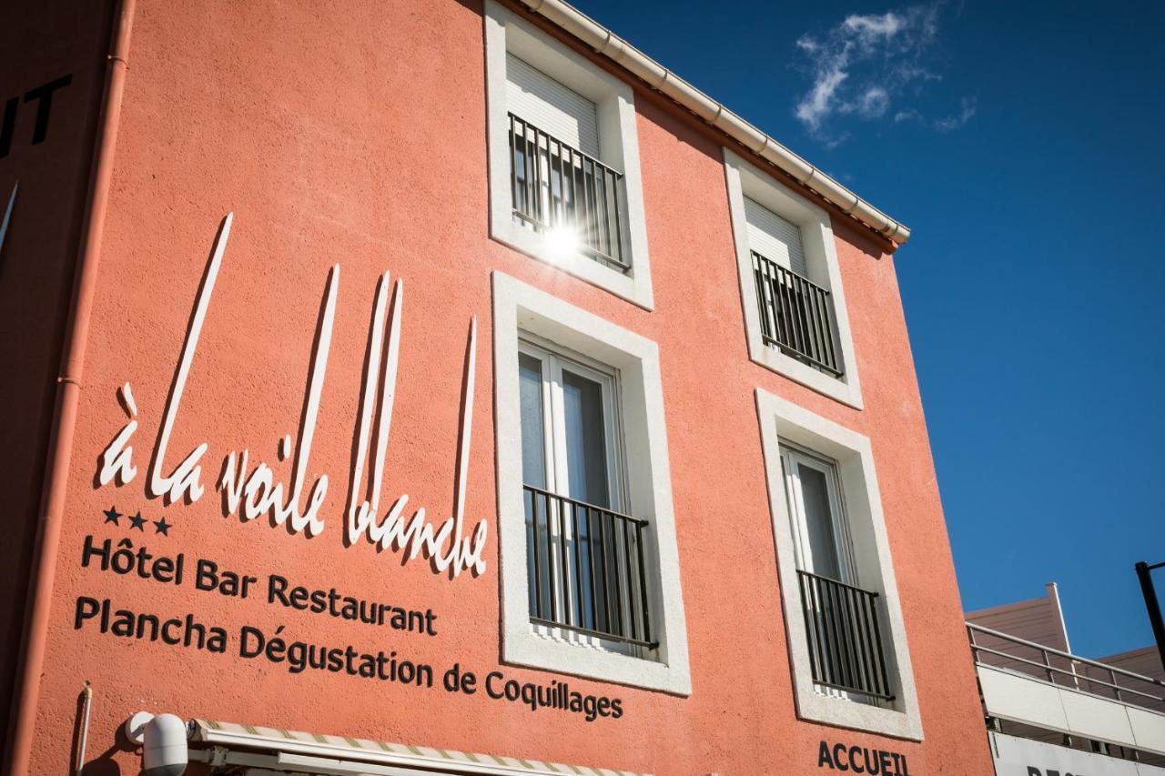 A La Voile Blanche Hotel Бузиг Екстериор снимка