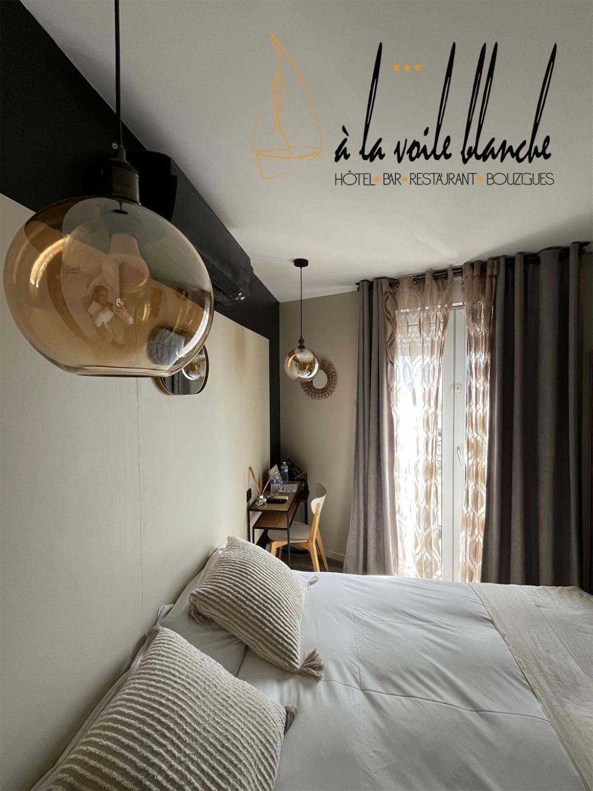 A La Voile Blanche Hotel Бузиг Екстериор снимка