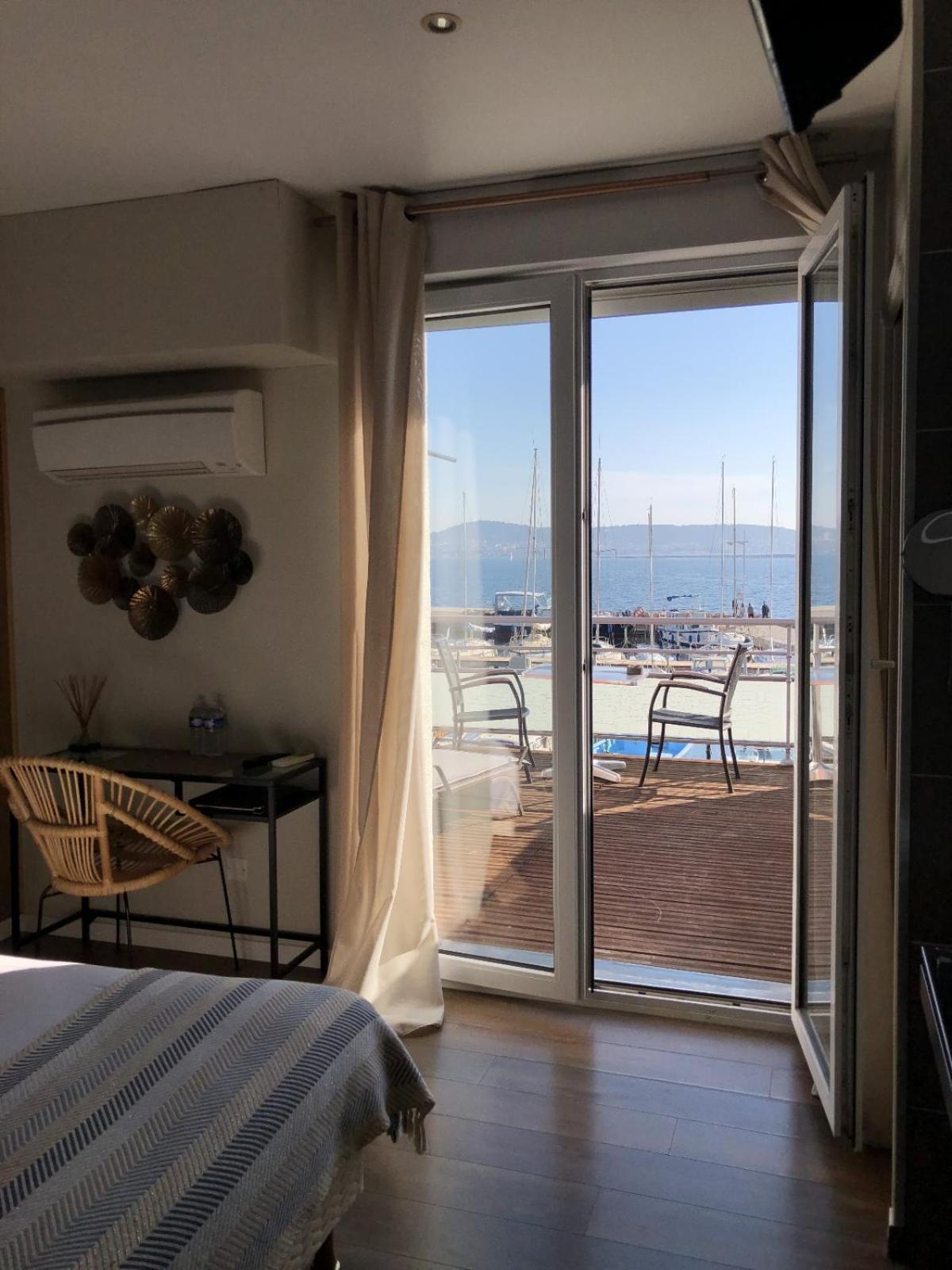 A La Voile Blanche Hotel Бузиг Екстериор снимка