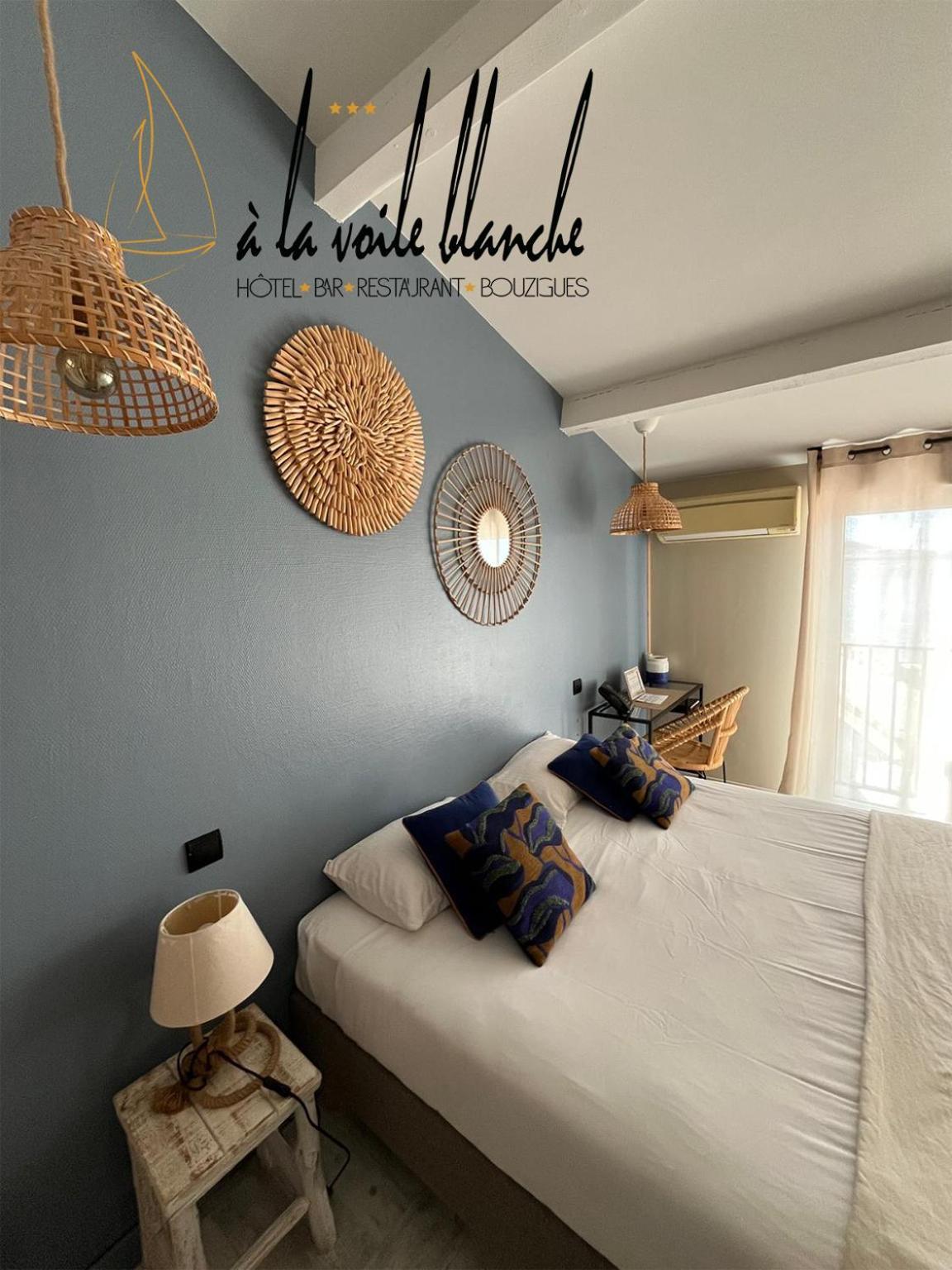 A La Voile Blanche Hotel Бузиг Екстериор снимка